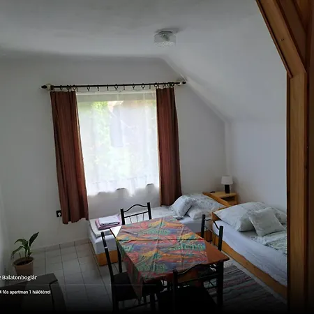 Dozsa Vendeghaz 아파트 Balatonboglár